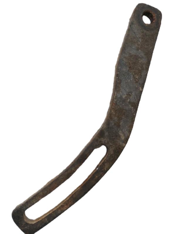 SUPORTE REGULAGEM ALTERNADOR | 106 SOLEIL 1998