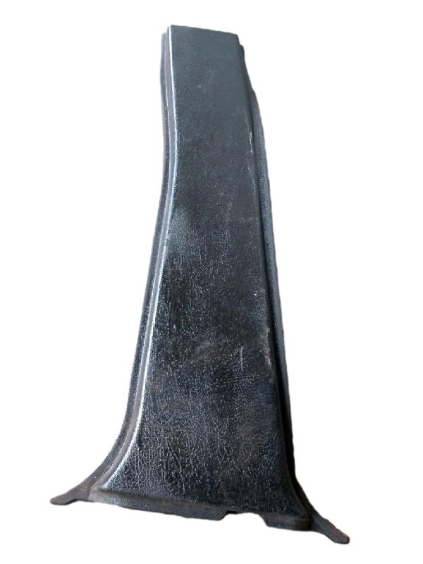 ACABAMENTO INFERIOR COLUNA CENTRAL ESQUERDA | VECTRA CD 1995