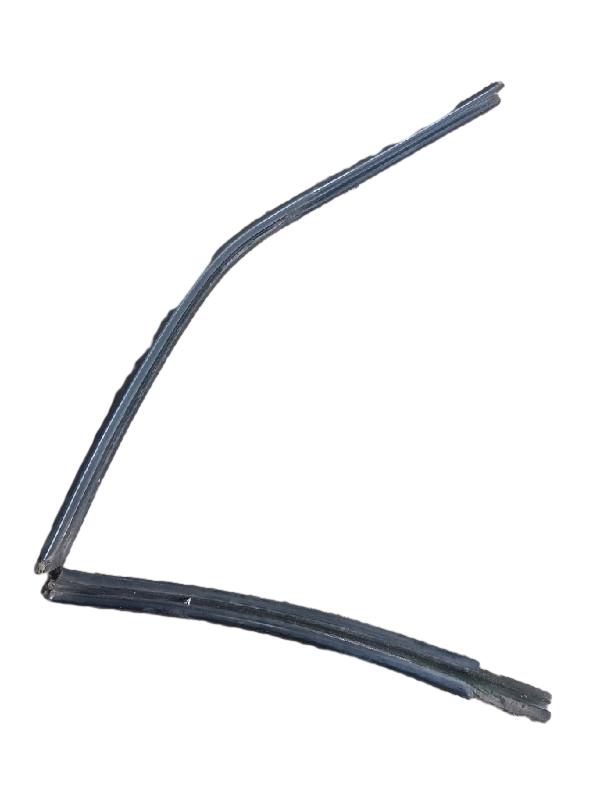 BORRACHA CANALETA PORTA DIANTEIRA ESQUERDA | SANTANA 1998