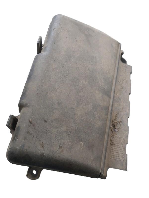 CAIXA COMPARTIMENTO FUSÍVEIS MOTOR | 106 SOLEIL 1998