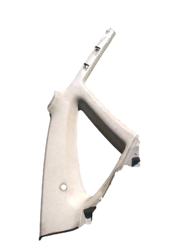 MOLDURA COLUNA VIDRO FIXO TRASEIRO ESQUERDO | POLO CLASSIC 1.8 1997