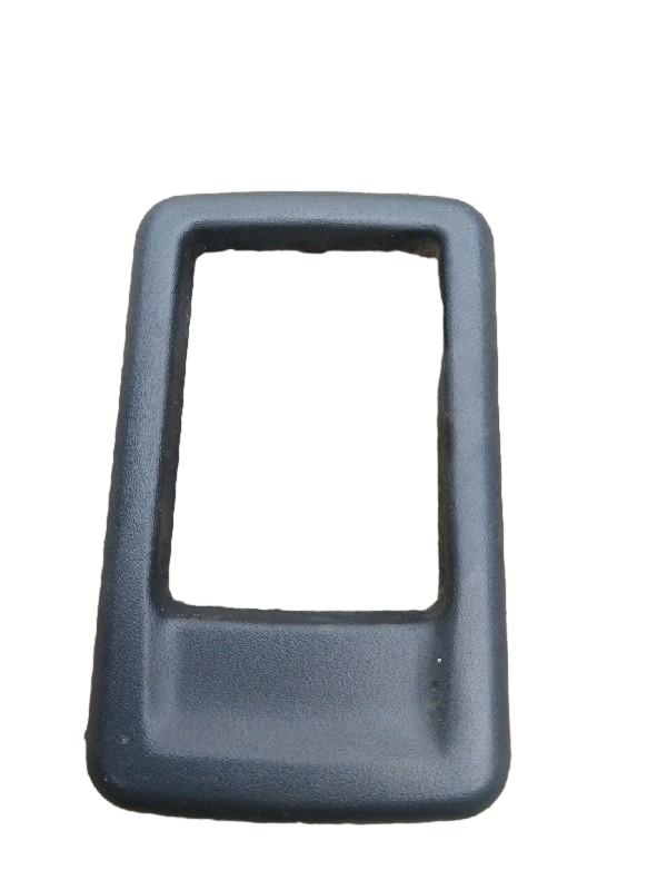 MOLDURA MAÇANETA INTERNA PORTA TRASEIRA ESQUERDA | 106 SOLEIL 1998