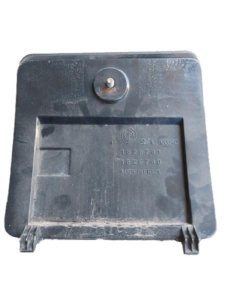 TAMPA CAIXA DE FUSÍVEIS | TEMPRA IE 1995