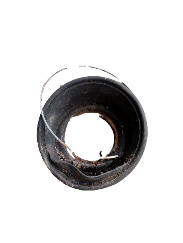 BORRACHA ACABAMENTO GARGALO | GOLF GL 1995