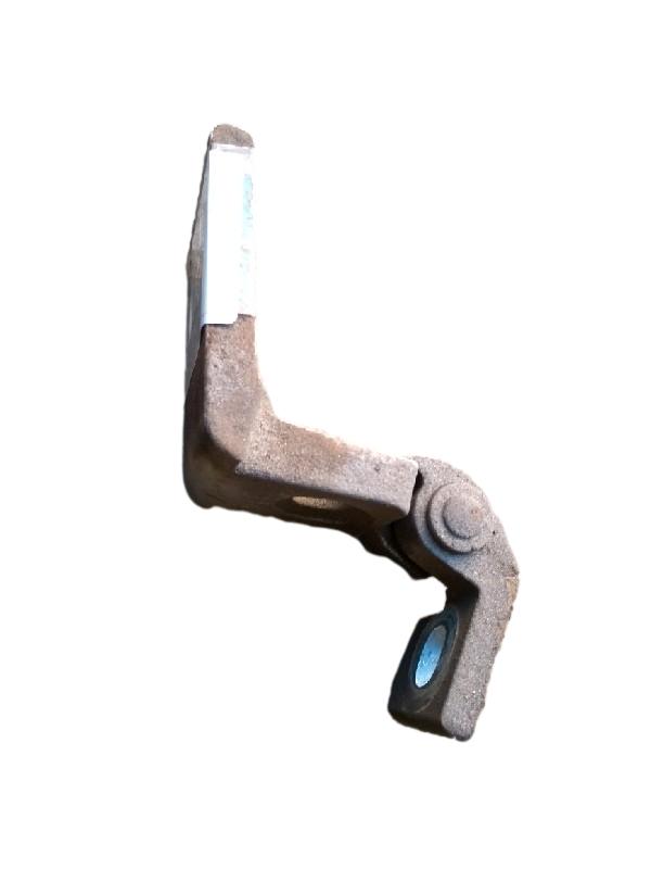DOBRADIÇA INFERIOR PORTA TRASEIRA DIREITA | POLO CLASSIC 1.8 1997