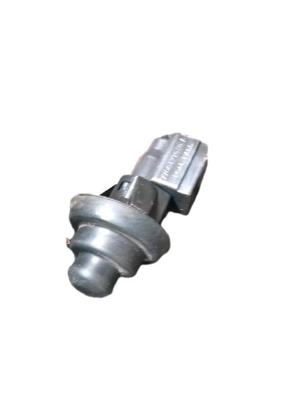 PINO INTERRUPTOR TRASEIRO DIREITO | SCENIC RXE 2.0 2001
