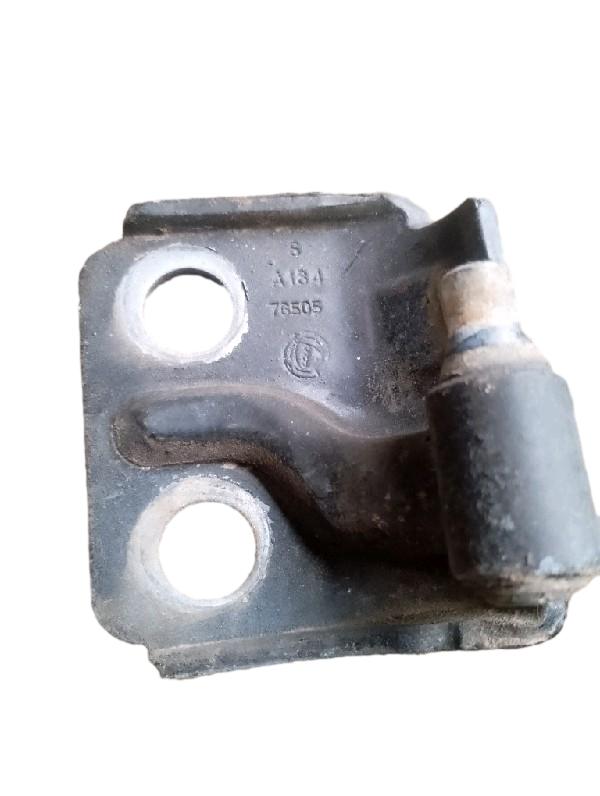 DOBRADIÇA SUPERIOR PORTA DIANTEIRA ESQUERDA | PALIO EL 1996