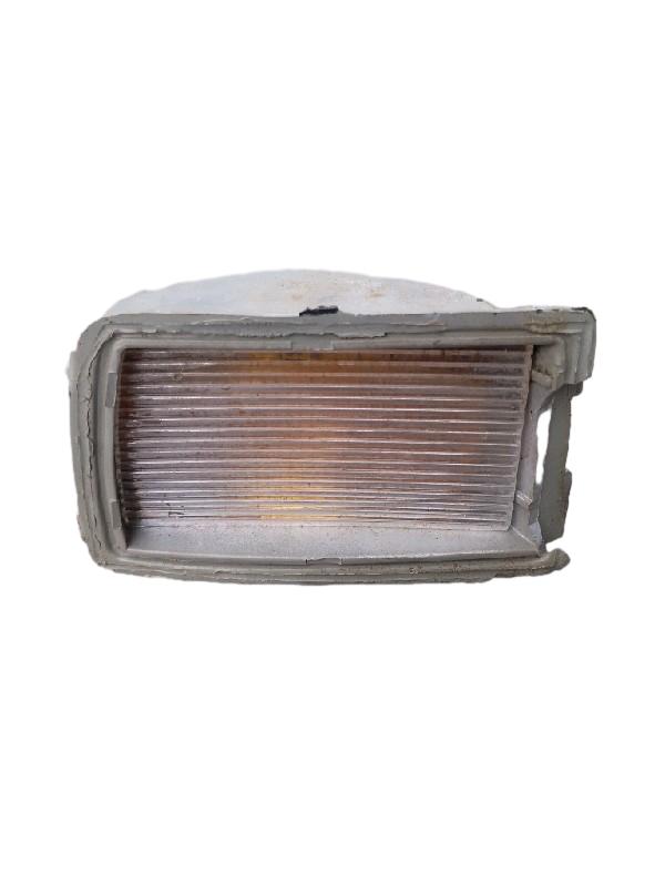 LANTERNA ESQUERDA PISCA PARA-CHOQUE | GOLF GL 1995