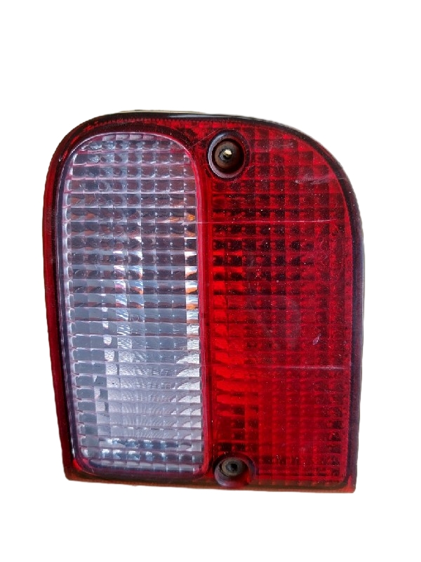 LANTERNA DIREITA PARA-CHOQUE TRASEIRO | FREELANDER 25L 2004