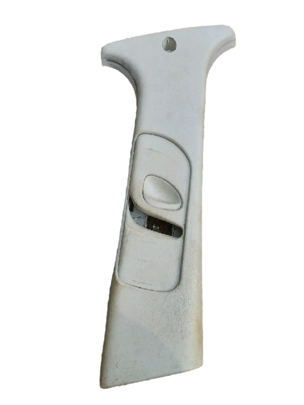 MOLDURA SUPERIOR DIREITA COLUNA CENTRAL | CORSA HATCH 2004
