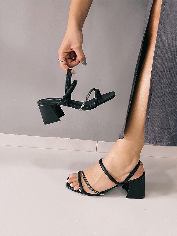 VIA MARTE SANDÁLIA NAPA CASUAL PRETO ELASTICO
