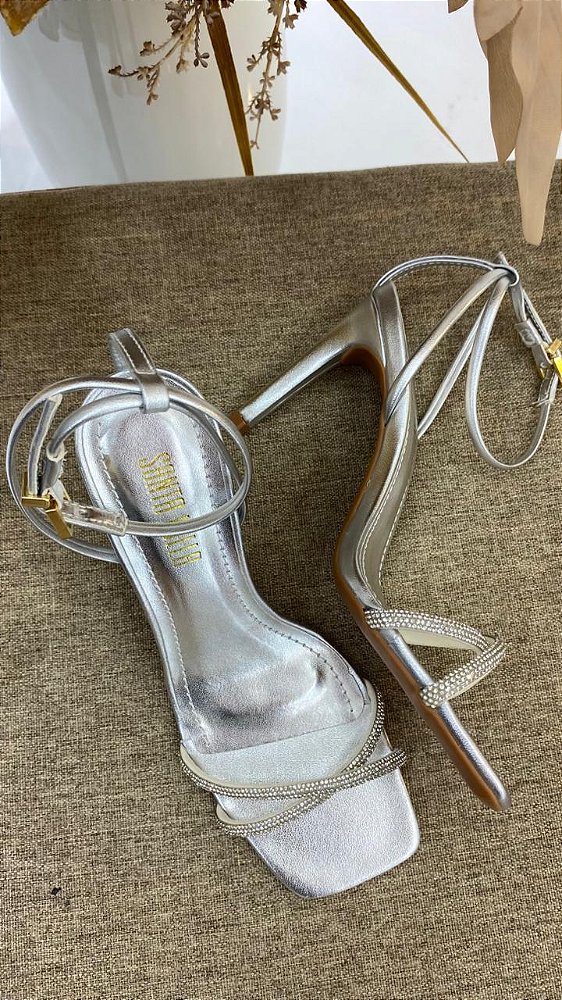 SANTA LOLLA SANDÁLIA SALTO FINO NAPA IPANEMA PRATA