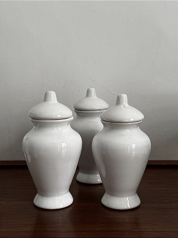 QUARTINHA DE LOUÇA BRANCA SEM ASA