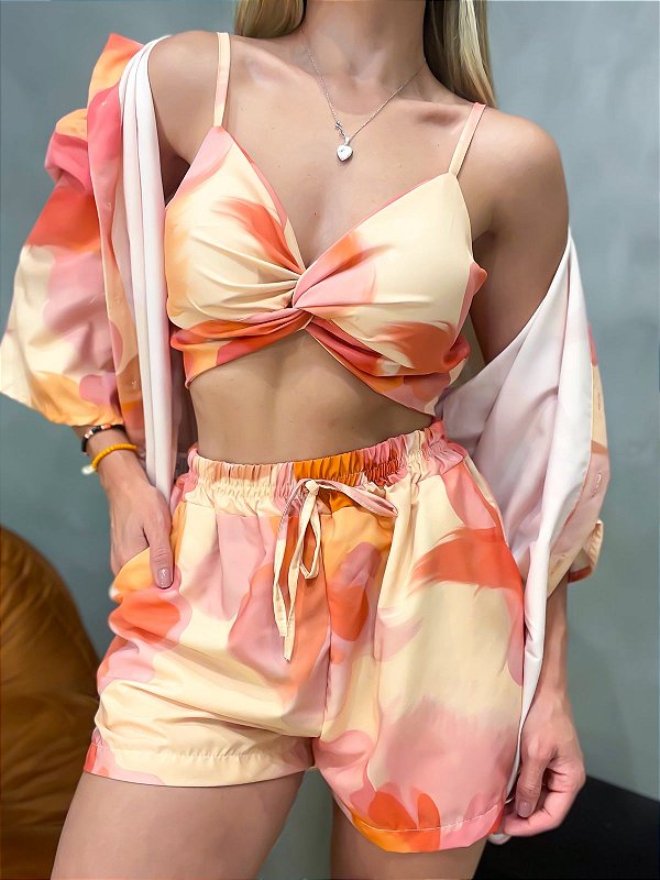 Conjunto em Crepe Camisa com Top e Shorts Estampado Beatriz Ref. 1820