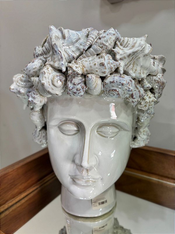 Vaso Rosto com Conchas em Cerâmica