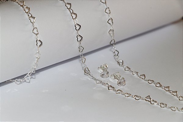 Kit colar + pulseira + par de brincos