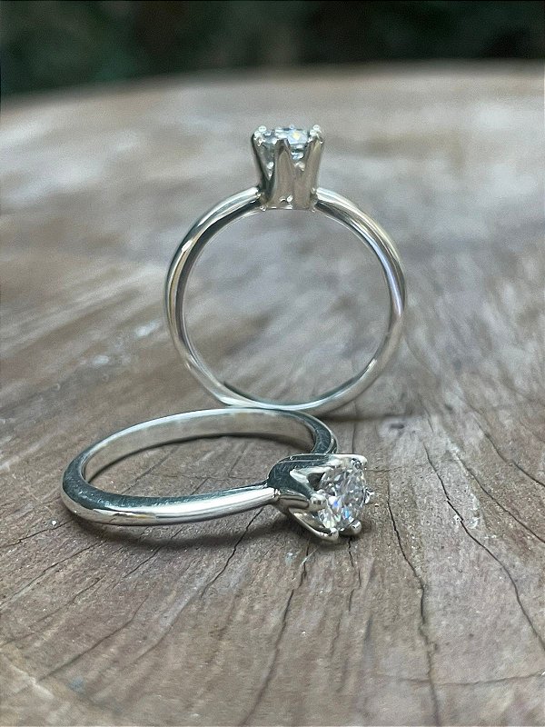 Solitário W Petrovics