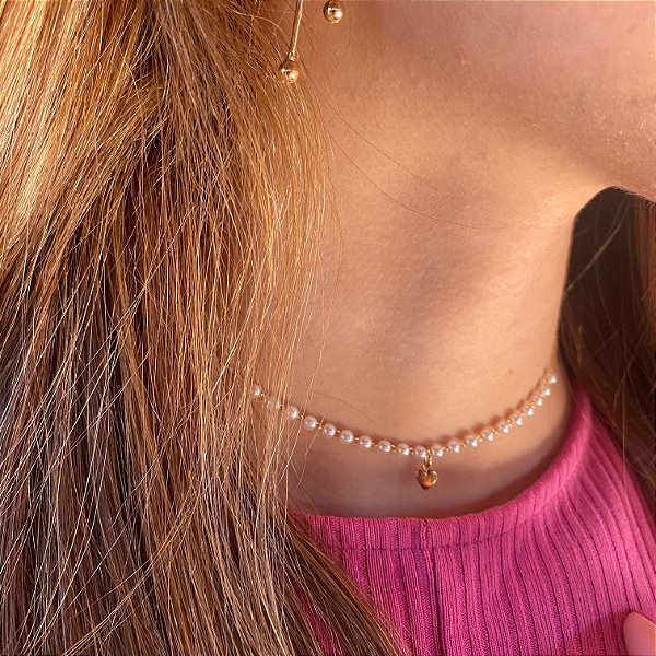 Gargantilha pérolas e coração