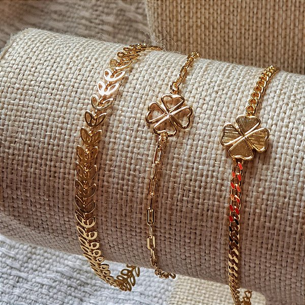 Pulseira elo cadeado com trevo vazado