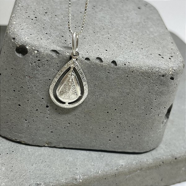 PINGENTE NOSSA SENHORA GOTA