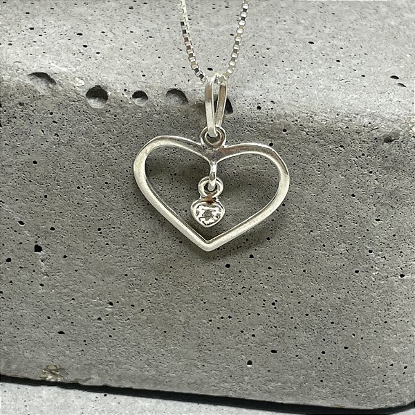 PINGENTE CORAÇÃO GOTA