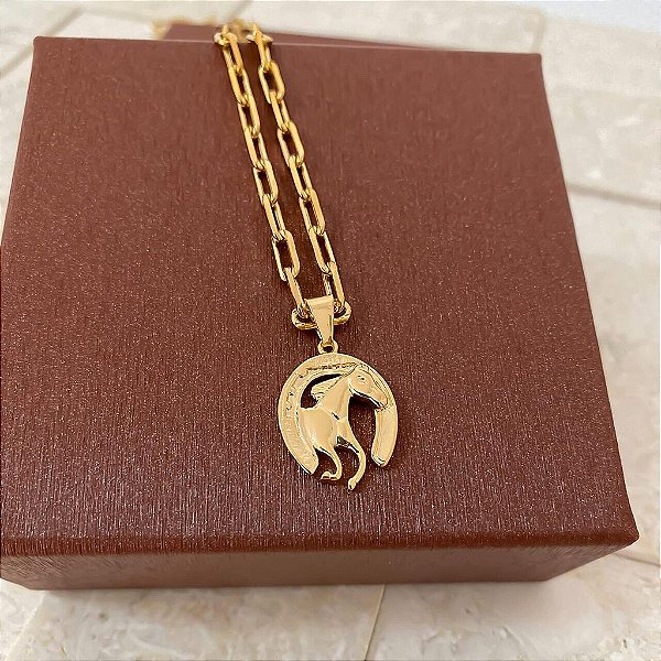 Colar Masculino Cavalo e Ferradura Elegância com Cordão Cartier