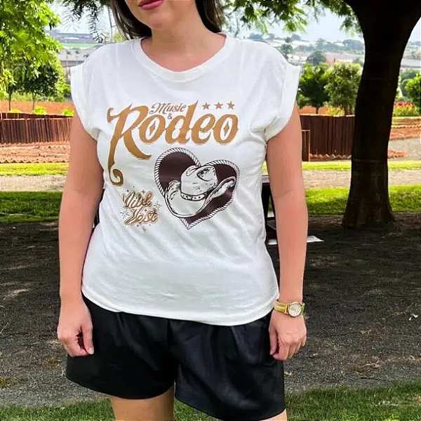T-Shirt Coração no Rodeio