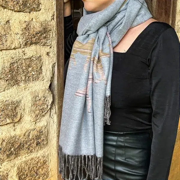 Cashmere Golden Gallop