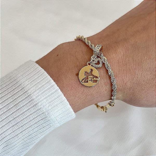 Pulseira Feminina Berloque Três tambores com coraçãozinho no Cordão Baiano Banhado a Ouro 18k