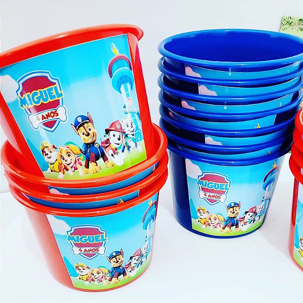 Balde de Pipoca Personalizado – Diversão com Estilo em Cada Sessão! 🎬