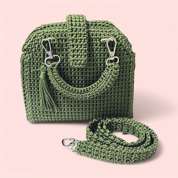 Bolsa de mão e ombro em crochê, fio Náutico Modelo Evelyn
