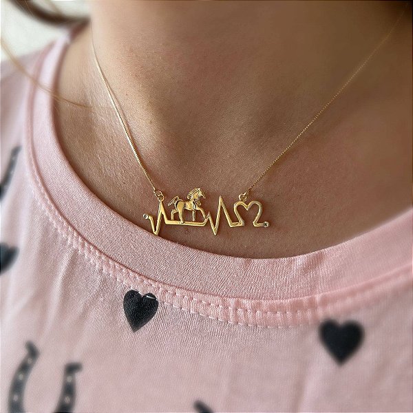 Gargantilha Feminina Batimentos Cardíacos com Cavalo Inteiro Banhada a Ouro 18K