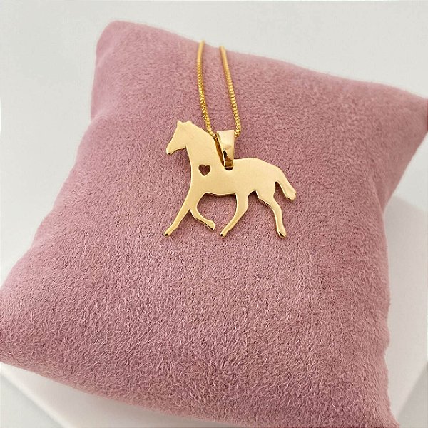 Colar Feminino Cavalo com Coração Delicado Banhado a Ouro 18K