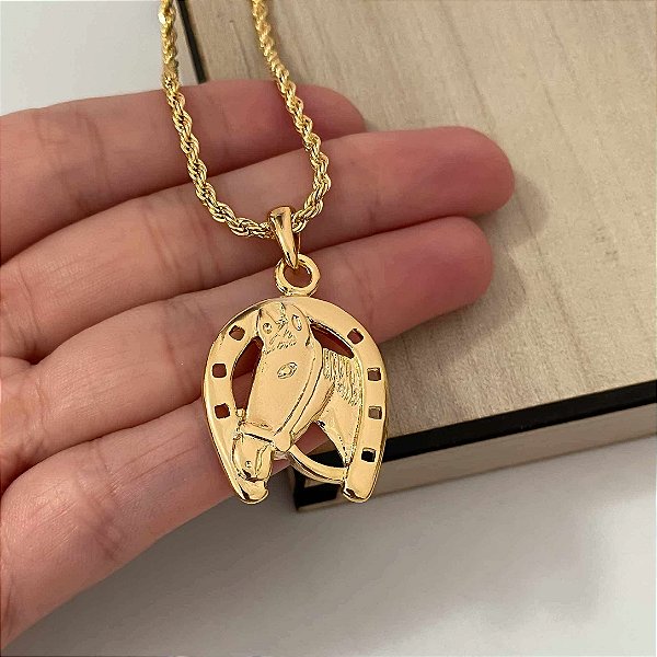 Colar Feminino Cavalo e Ferradura Robusto com Cordão Baiano Banhado a Ouro 18K