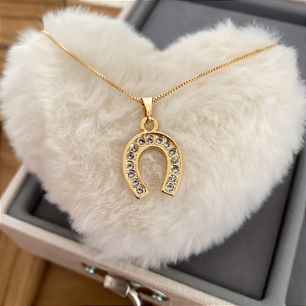 Colar Feminino Ferradura Cravejada Banhado a Ouro 18K