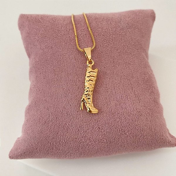 Colar Feminino Bota com Salto Country Banhado a Ouro 18K