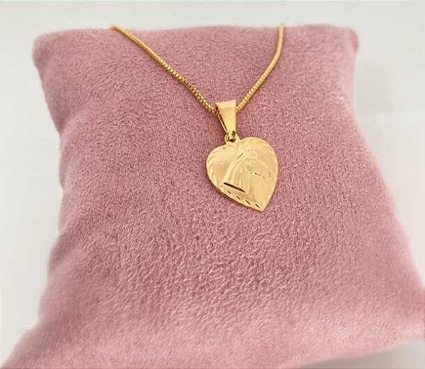 Colar Feminino Coração Medalha com Cavalo Banhado a Ouro 18K