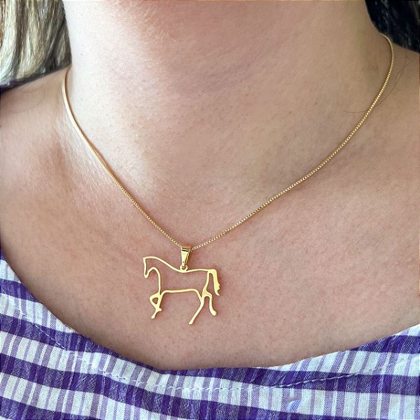 Colar Feminino Cavalo Silhueta Banhado a Ouro 18K