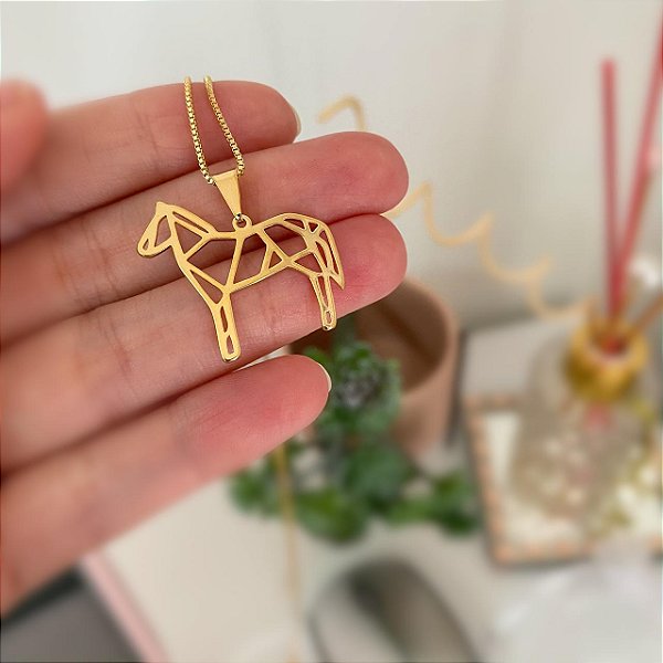Colar Feminino Cavalo Inteiro Estilo Origami Banhado a Ouro 18K