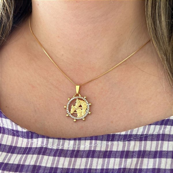 Colar Feminino Dois Cavalos Banhado a Ouro 18K