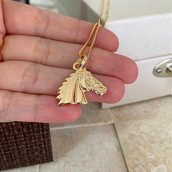 Colar Feminino Cabeça de Cavalo Sofisticado Banhado a Ouro 18K