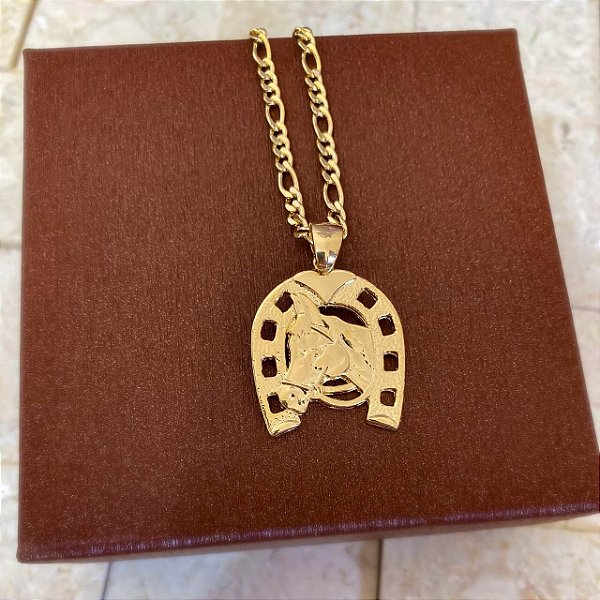 Colar Masculino Cavalo na Ferradura Rústico com Cordão 3x1 Banhado a Ouro 18K