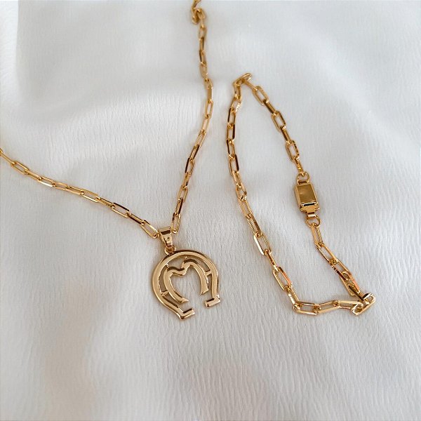 Conjunto Masculino Mangalarga Marchador com Cordão Cartier Banhado a Ouro 18K