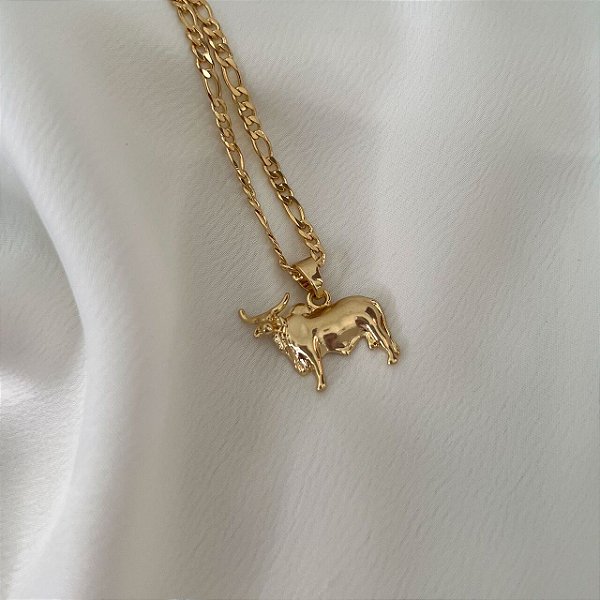Colar Masculino Touro Majestoso com Cordão 3x1 Banhado a Ouro 18K