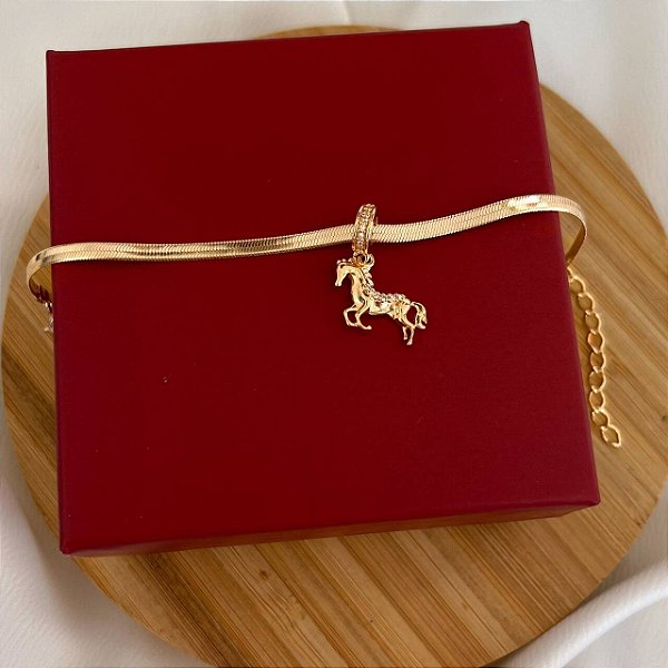 Pulseira Feminina com Fita e Berloque de Cavalo com Zircônia Banhada a Ouro 18K