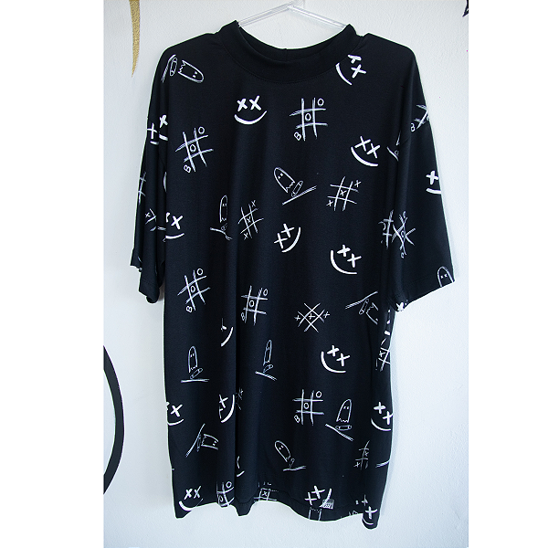 Camiseta Oversized BOO