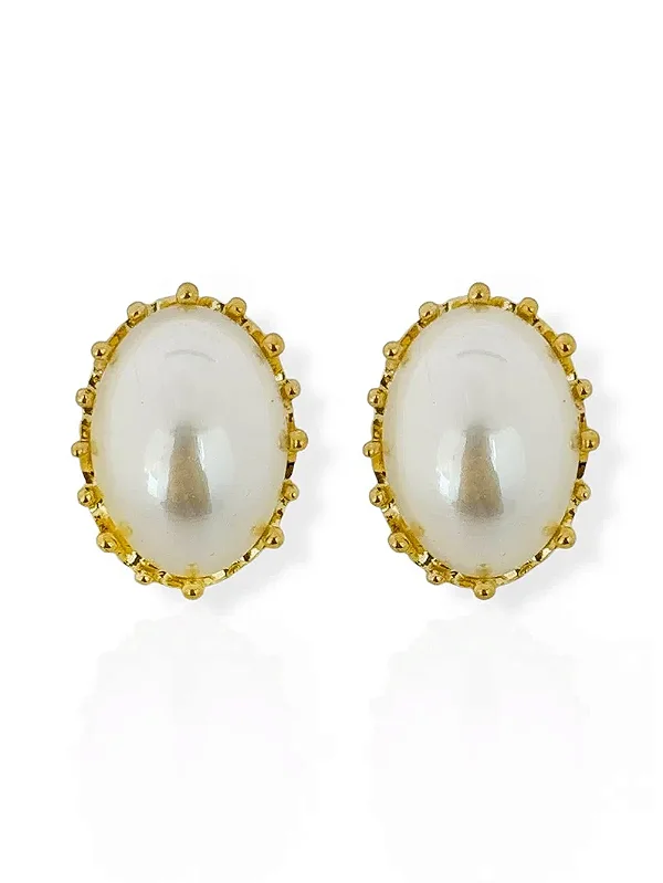 Brinco Pérola Oval Borda de Coroa- Folhado a Ouro 18K