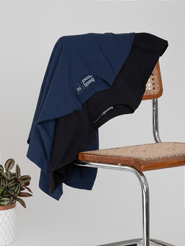 Kit 2 Camisetas - Azul Marinho e Preto