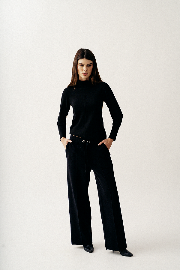 CALÇA PANTALONA EM TRICOT PRETA COM FRISO