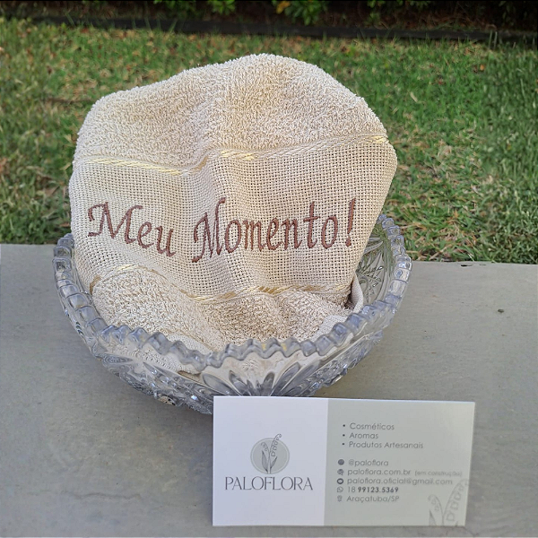 Toalha Bordada "Meu Momento!" Paloflora